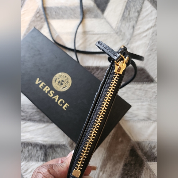 Versace leather cardholder with straps - Picture 4 of 10